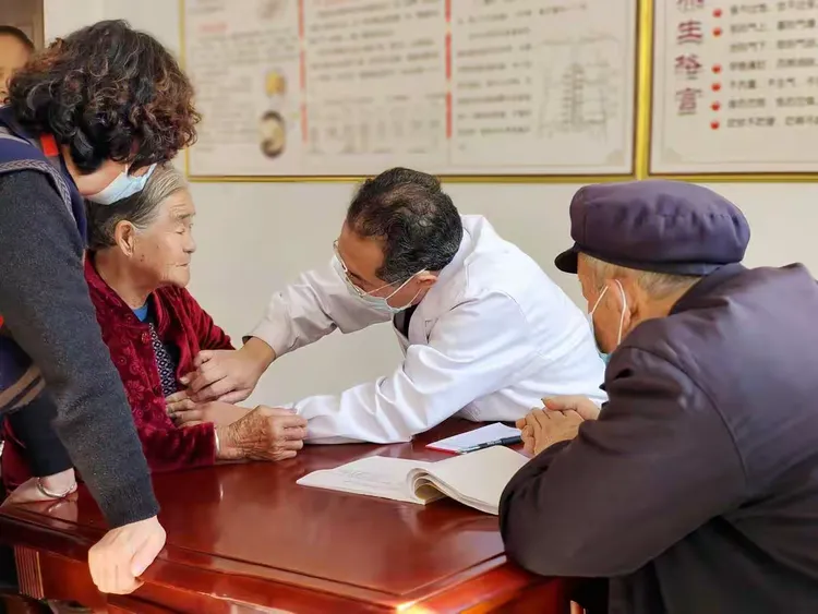 中国中医药报 ：如何推动中医药与养老深度融合